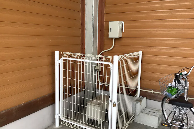 【ダイナム岡山院庄店ゆったり館｜割引キャンペーン実施中】プロモーションに最適なアミューズメント施設のイベントスペース（出入口横）