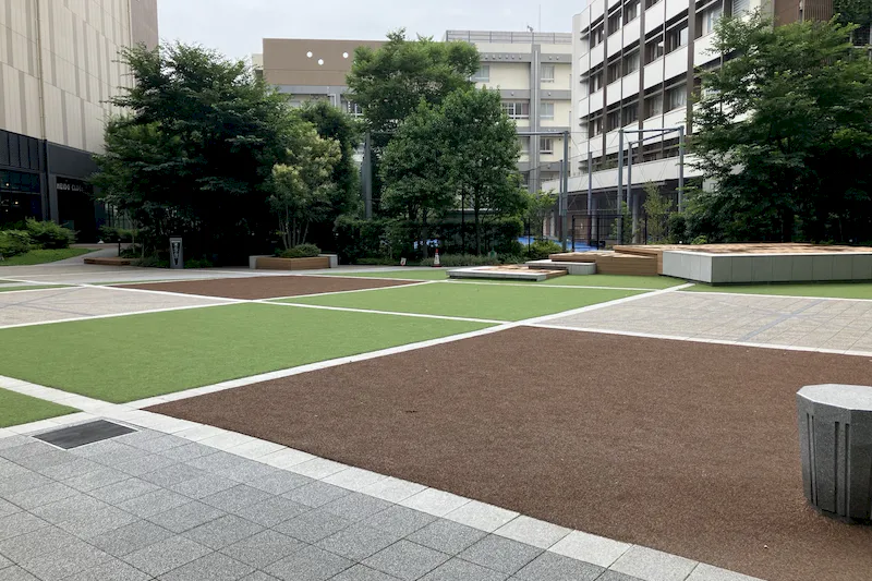 【KAMEIDO CLOCK】1Fカメクロステージ 大型イベントに最適な屋外催事イベントスペース