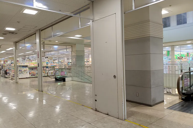 【イオン多賀城】北側エスカレーター3階東側 販促プロモーションや物販に最適なスーパー店内催事イベントスペース