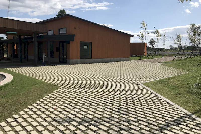 【BRANCH札幌月寒】催事やPRイベントに利用可能な商業施設内の屋外イベントスペース