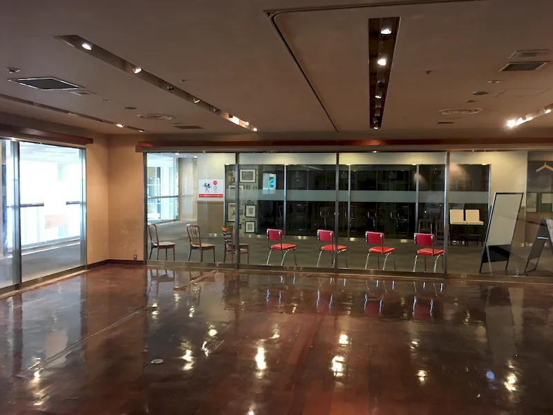 【海浜幕張駅3分】幕張メッセのイベントと連動した展示会や即売会に適したイベントスペース(マリブダイニング3階)の画像2