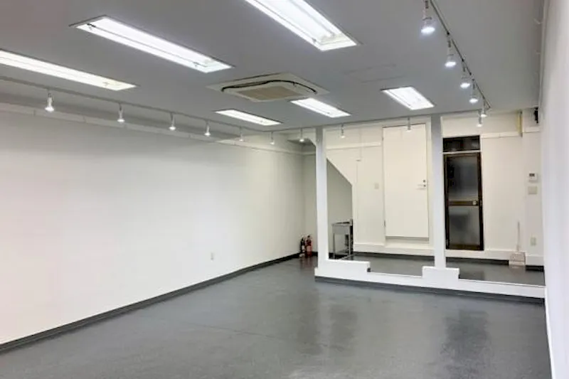 【阿佐ヶ谷駅2分】食物販や出張販売、アパレルの物販に利用可能なパールセンター商店街に面した貸店舗②