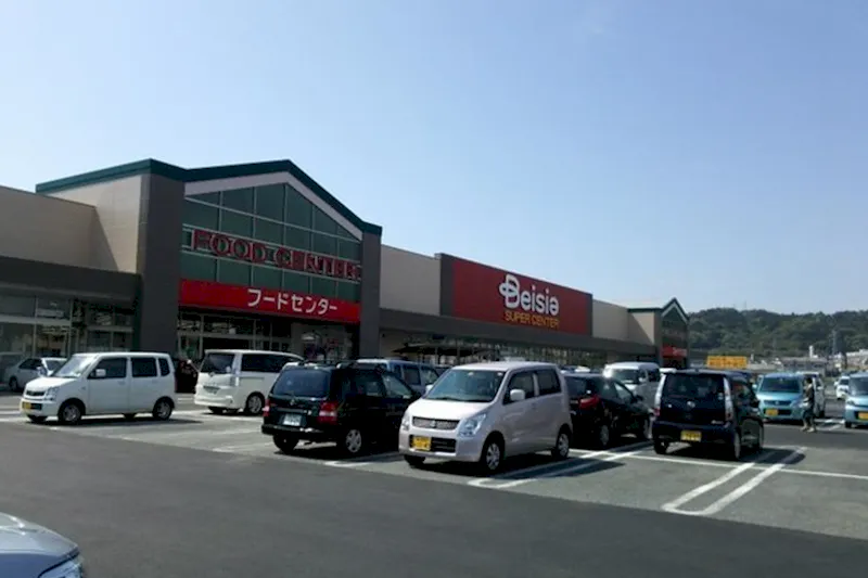 【ベイシア 鴨川店】駐車場スペース　販促プロモーションに最適な屋外催事イベントスペース