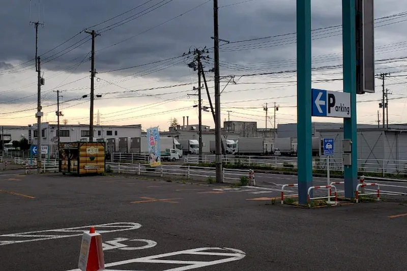【ダイナム福島郡山東店ゆったり館｜割引キャンペーン実施中】キッチンカーに最適なアミューズメント施設のイベントスペース（店舗駐車場）