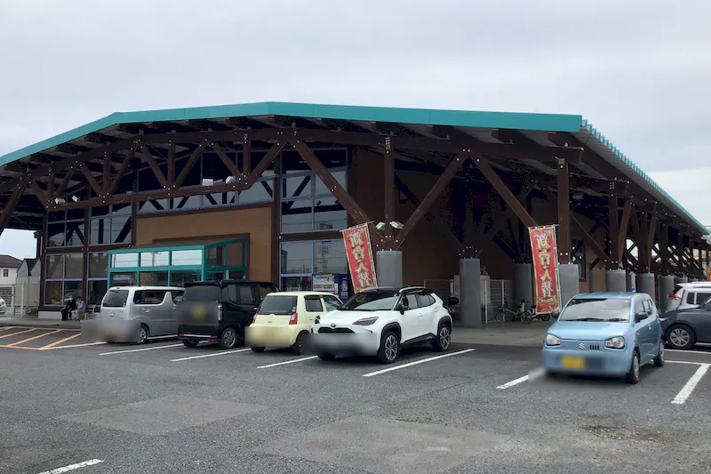 【ダイナム多野新町店｜割引キャンペーン実施中】プロモーションイベントに最適なアミューズメント施設のイベントスペース（付属棟側・店舗出入口前）