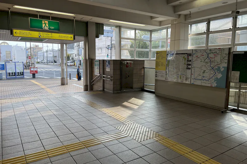 【横浜市営地下鉄ブルーライン北新横浜駅｜割引キャンペーン実施中】各種プロモーションやサンプリングに最適な改札外正面のイベントスペース
