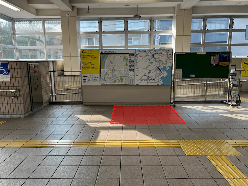 【横浜市営地下鉄ブルーライン北新横浜駅｜割引キャンペーン実施中】各種プロモーションやサンプリングに最適な改札外正面のイベントスペースの画像4