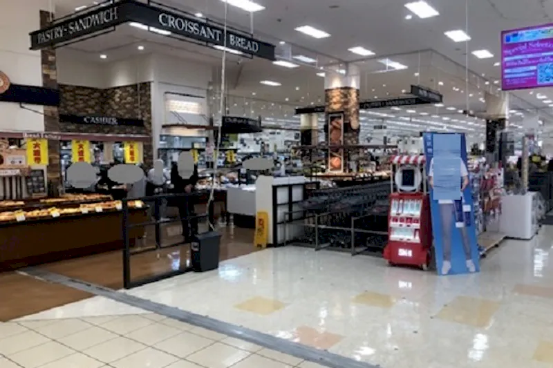 【イオン直方店（福岡県）】パン工場前　催事スペース