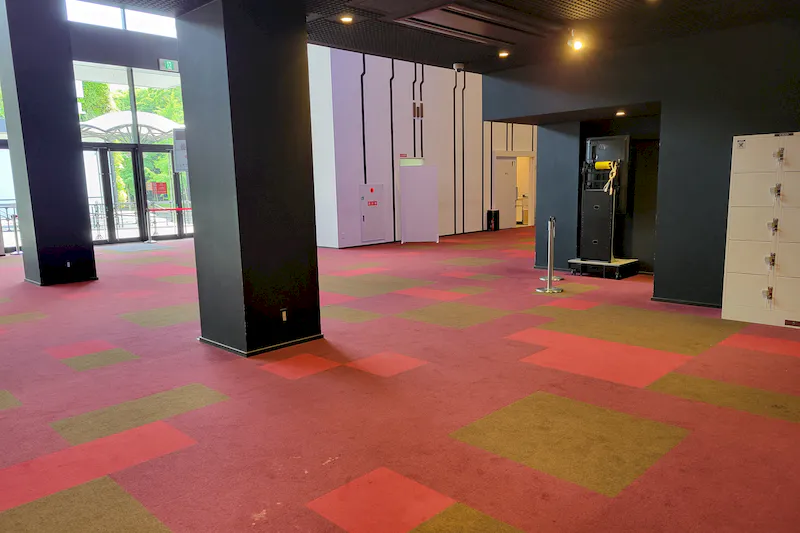 【森ノ宮駅5分／クールジャパンパーク大阪】販促プロモーションや展示会に最適な大ホールのロビースペース※ロビーのみ貸し出し