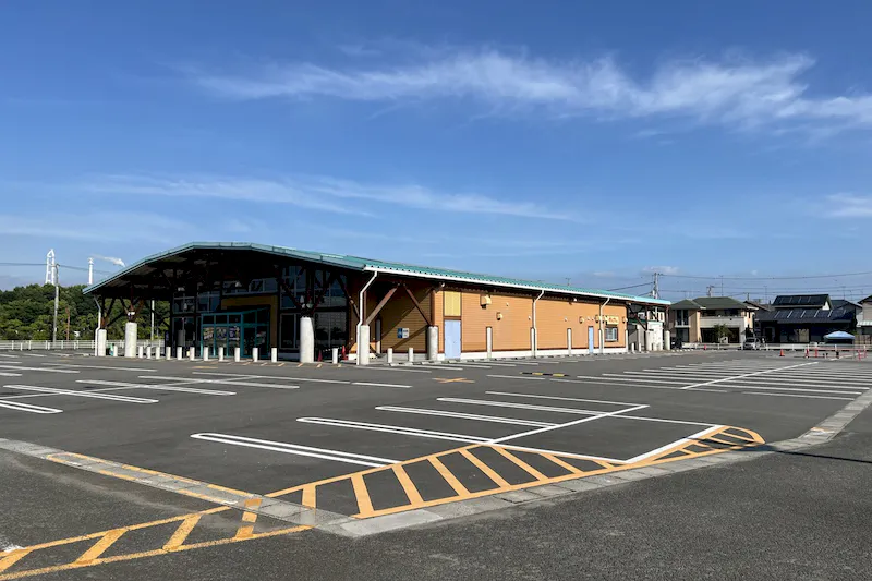 【ダイナム愛媛西条店ゆったり館｜割引キャンペーン実施中】物販や各種プロモーションに最適なアミューズメント施設のイベントスペース（駐輪場）