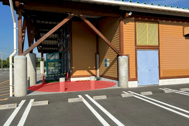 【ダイナム愛媛西条店ゆったり館｜割引キャンペーン実施中】物販や各種プロモーションに最適なアミューズメント施設のイベントスペース（駐輪場）