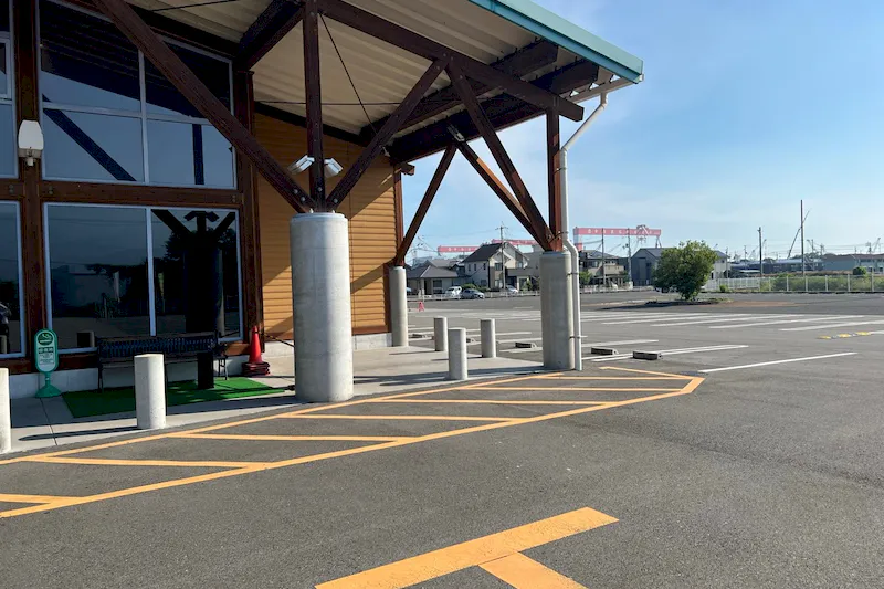 【ダイナム愛媛西条店ゆったり館｜割引キャンペーン実施中】物販や各種プロモーションに最適なアミューズメント施設のイベントスペース（駐輪場）