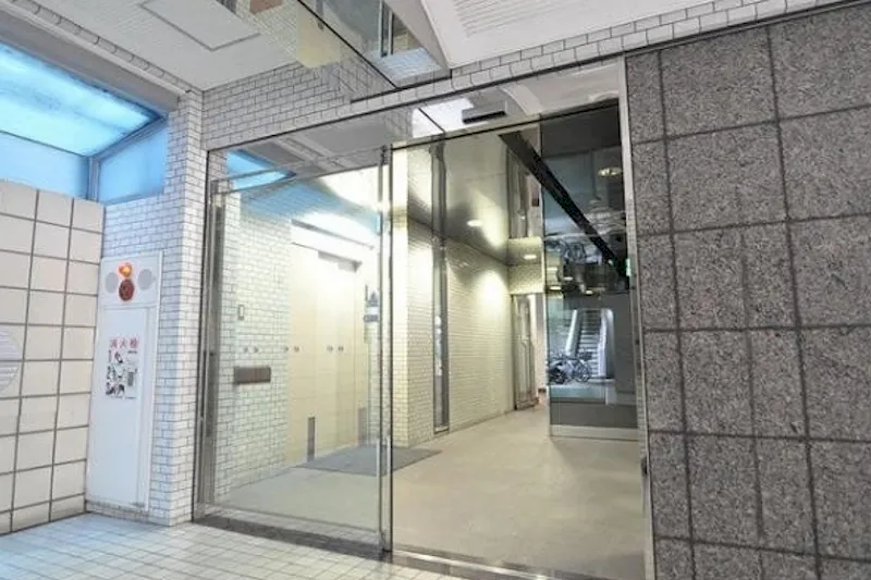 【横浜駅6分】個展やクローズドイベントに利用可能、キッチン付の多目的レンタルスペース