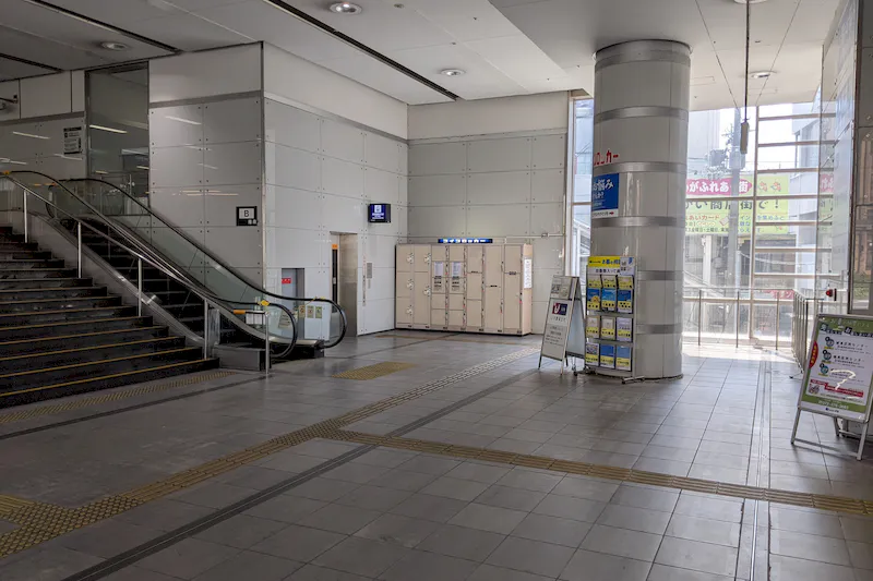 【寝屋川市駅】プロモーションイベントや食物販、物販のポップアップストアに最適な視認性の良い改札外イベントスペース