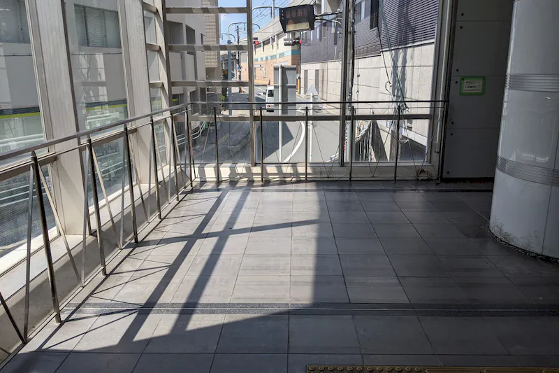 【寝屋川市駅】プロモーションイベントや食物販、物販のポップアップストアに最適な視認性の良い改札外イベントスペース