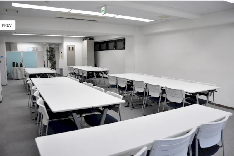 【五反田駅5分】シンプルで使いやすい4階貸会議室