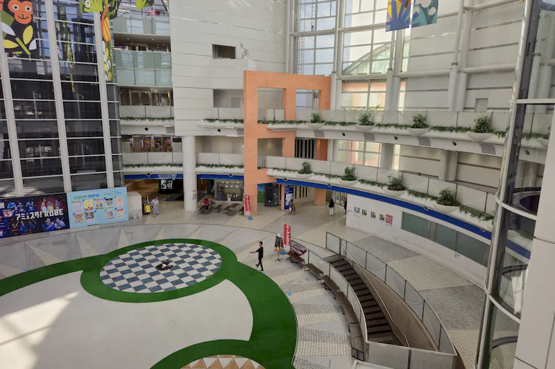 【ROKKO i PARK／アイランドセンター駅直結】商業施設3Fにある広場スペース｜物販やプロモーション催事に最適