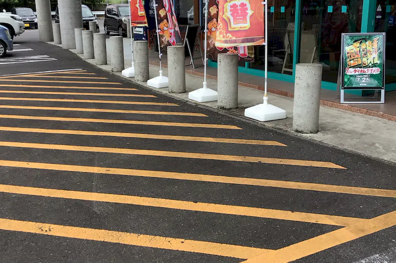【ダイナム香川丸亀店｜割引キャンペーン実施中】キッチンカーに最適なアミューズメント施設のイベントスペース