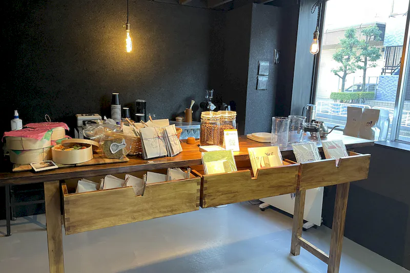 【木場駅6分】展覧会や企業イベント、撮影に最適な180㎡ホワイトキューブスペース。東京都現代美術館付近（カフェバー併設で飲食提供可・壁に釘打ち可）