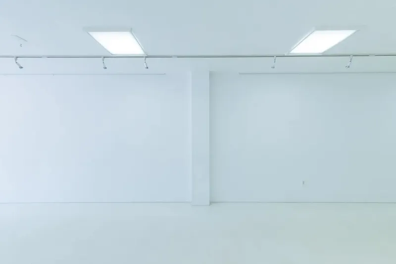 【赤坂駅4分】展示会やポップアップストアに最適な白を基調とした視認性抜群の路面スペース