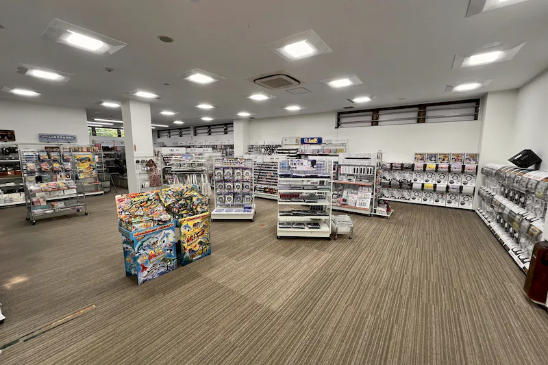 【TSUTAYA 大網白里店】物販やプロモーションの実施可能な1階入口そばのスペース