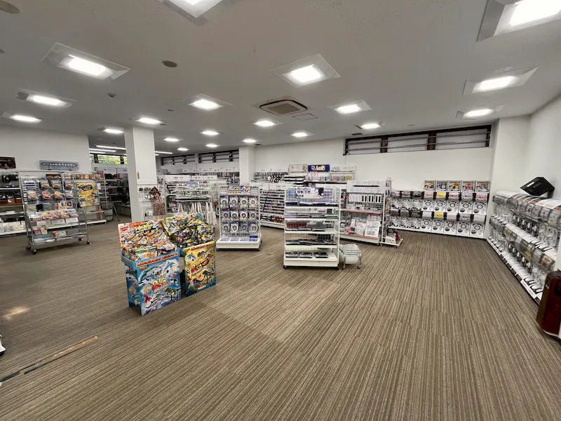 【TSUTAYA 大網白里店】物販やプロモーションの実施可能な1階入口そばのスペースの画像1