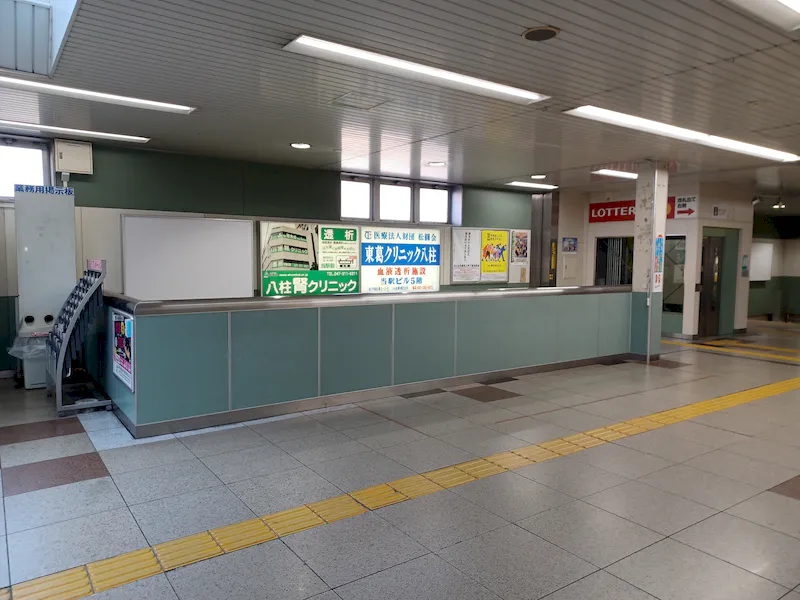 【八柱駅】（改札内）食物販やポップアップストアに最適な人の流動が多い改札前コンコースの画像3