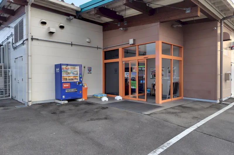 【ダイナム大分日田店ゆったり館｜割引キャンペーン実施中】キッチンカー出店やプロモーションイベントに最適なアミューズメント施設のイベントスペース