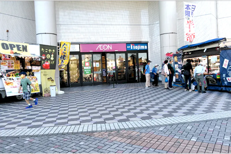 【イオン金沢八景ショッピングセンター】住宅街側にある屋外スペース