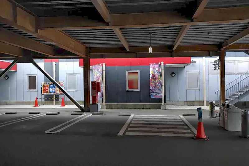 【ダイナム呉焼山店｜割引キャンペーン実施中】キッチンカーやプロモーション等に最適なアミューズメント施設のイベントスペース