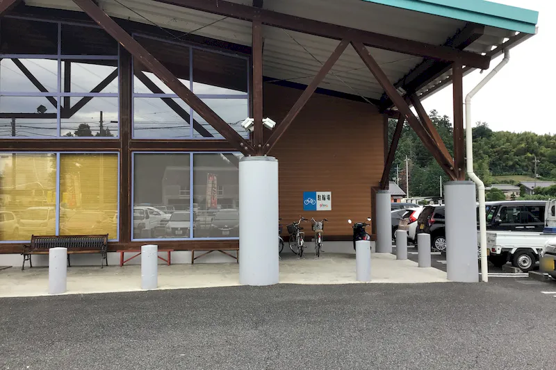 【ダイナム群馬安中店｜割引キャンペーン実施中】キッチンカー出店やプロモーションイベントに最適なアミューズメント施設のイベントスペース（②店舗正面出入口前右側）