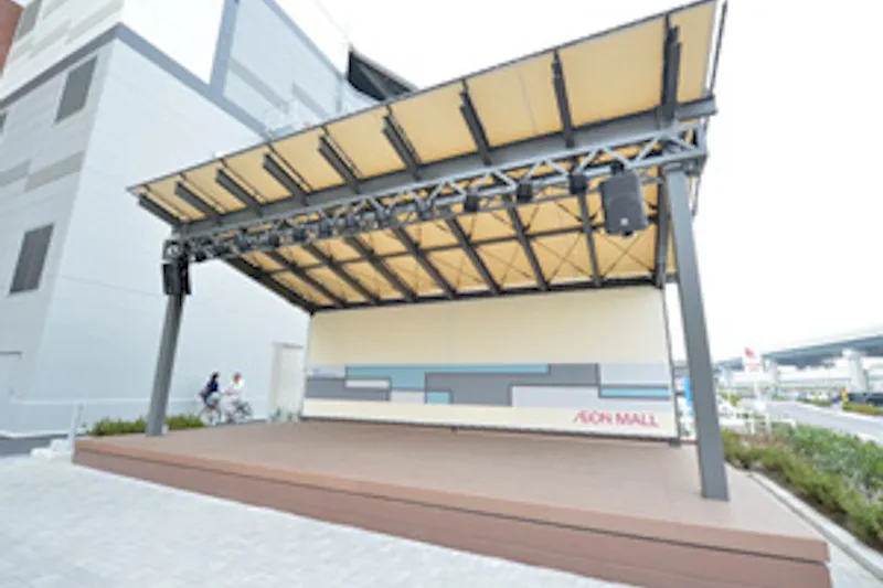 【イオンモール四條畷】⑬　1階 空のステージ