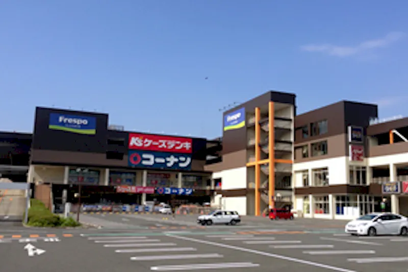 【フレスポ東大阪】PRや物販利用に適した2Ｆ自販機前のイベントスペース