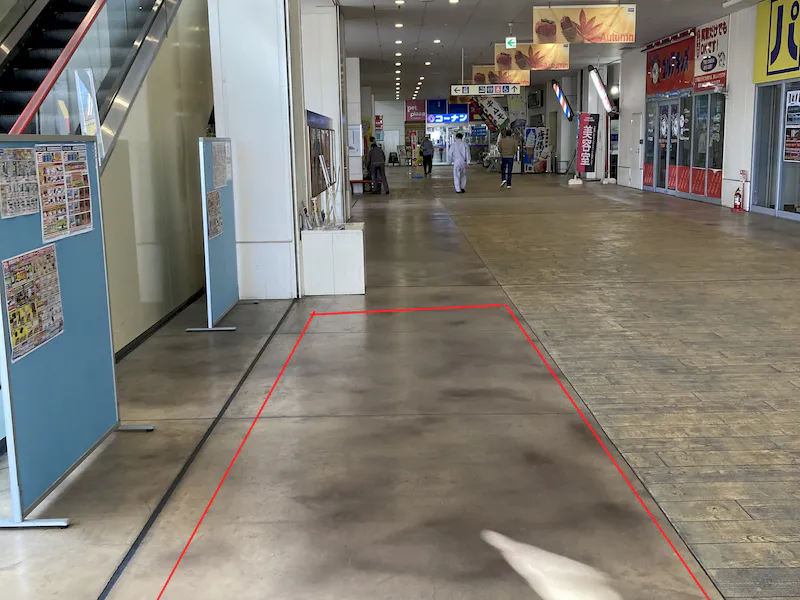 【フレスポ東大阪】PRや物販利用に適した1Fエスカレーター横のイベントスペースの画像1
