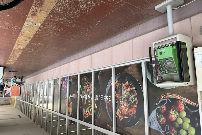 【西友　阿久和店】＜料金改定：お値下げしました＞ 1F軒先入口横　プロモーション用途や物販、食物販のポップアップストアに最適なスーパーの屋外催事イベントスペース