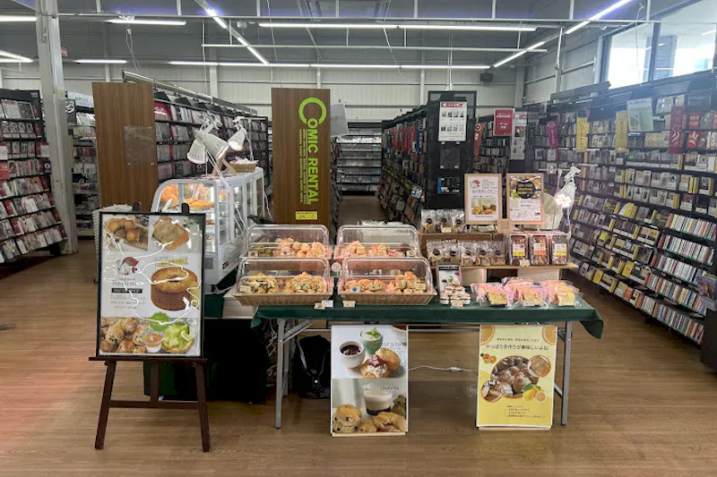 【TSUTAYA AVクラブ 浜線店】販促イベントや物販に最適な入口右イベントスペース