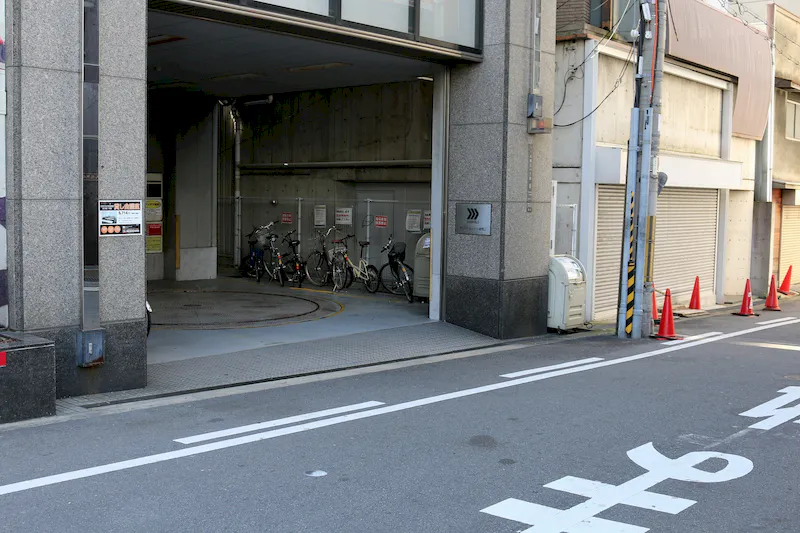 【四ツ橋駅1分】セミナーやワークショップに適した駅出口目の前のアクセス良好なスペース