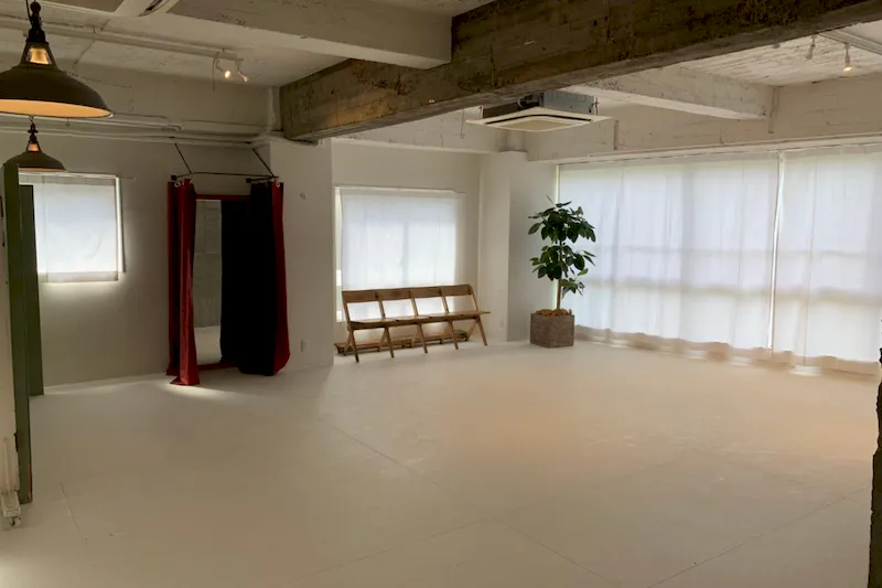 【元町駅5分】展示会ポップアップストアに最適な清潔で広々としたイベントスペース
