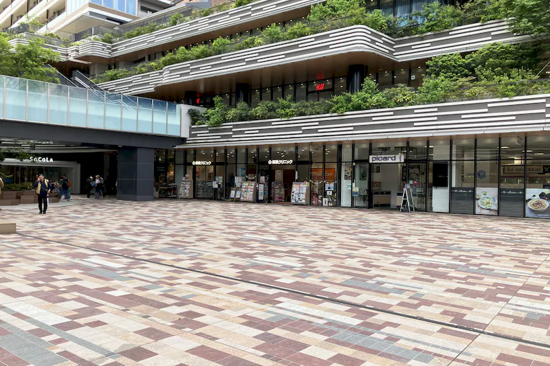 【SOCOLA武蔵小金井クロス】1階クロスコート広場 大型イベント・キッチンカー出店に最適な屋外催事イベントスペース