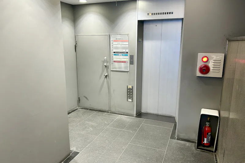 【TIME SHARING 渋谷｜渋谷駅1分】収容人数 着席52名｜無料のモニター・マイクなど什器が充実したイベントスペース