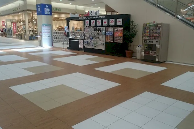 【イオンモール姫路大津*】1F  オークコート