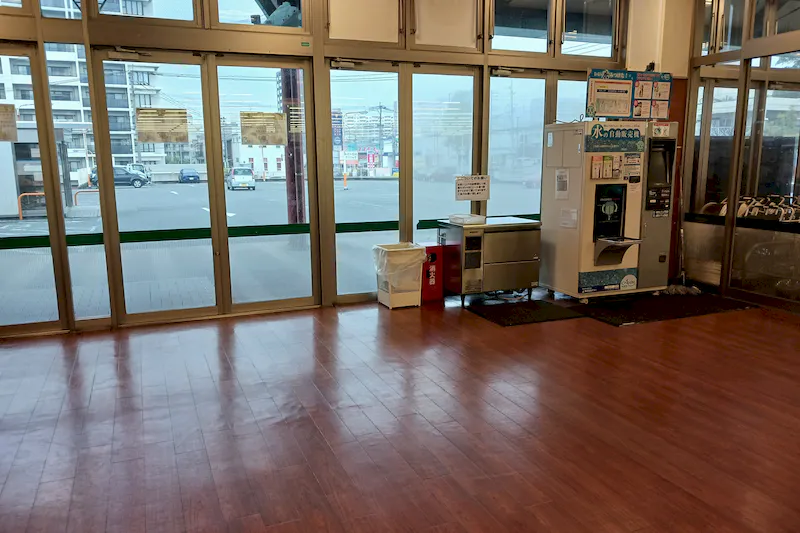 【スピナマート中井店】元イートイン 販促プロモーションや物販に最適なスーパー店内催事イベントスペース