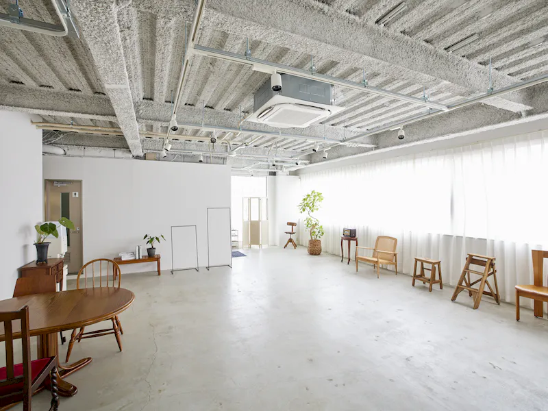 【桃谷駅6分】ロケや撮影会等の撮影用途、アパレルの展示会や販売会に最適な明るく開放的なスタジオスペースの画像5