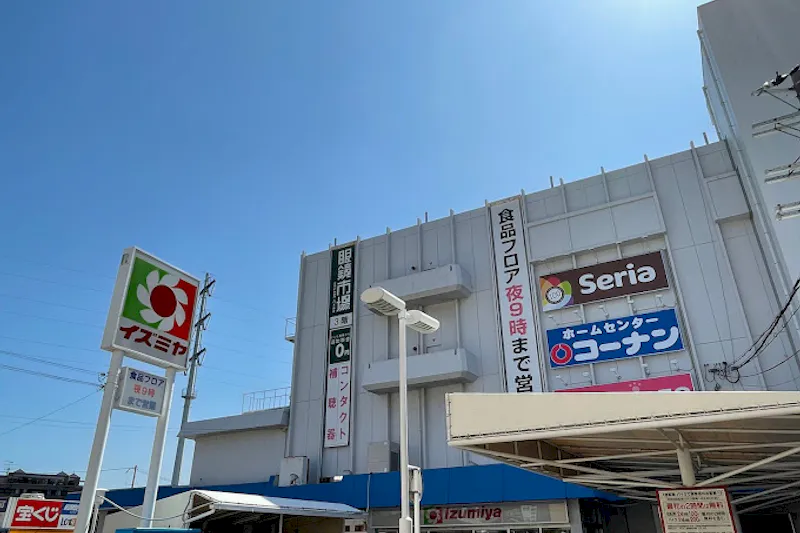 【コーナン イズミヤ小林】各種プロモーションイベントに最適なホームセンター内のイベントスペース