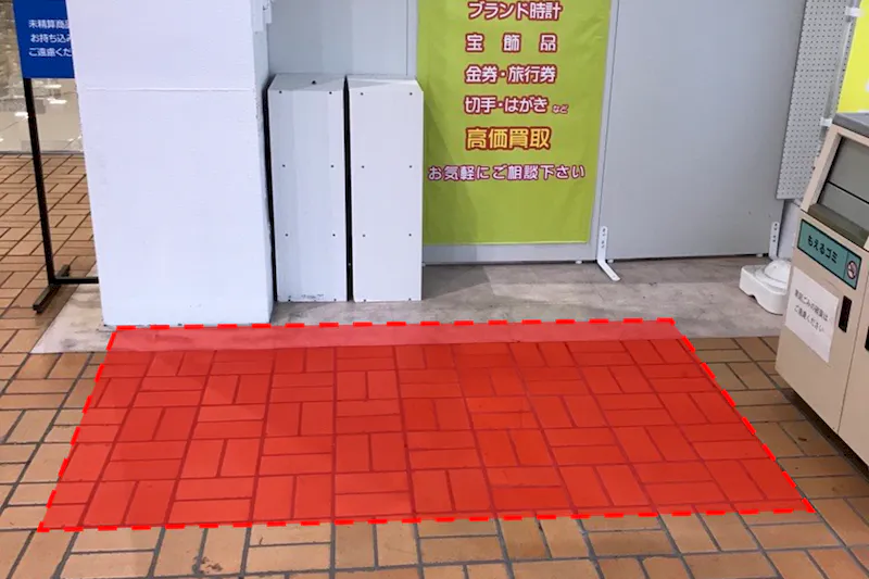 【西友　川中島店】店内入口付近（フードコート）　プロモーション用途や物販、食物販のポップアップストアに最適なスーパー店内催事イベントスペース