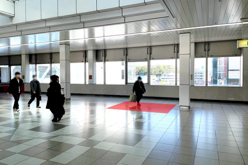 【横浜市営地下鉄ブルーラインセンター南駅】各種プロモーションや物販、食物販のポップアップストアに最適な人通りの多い改札外イベントスペース