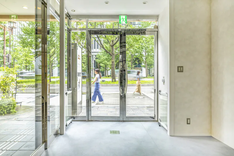 【本町駅5分】撮影やポップアップストア、展示会に適した自然光差し込む明るい路面に面したレンタルスペース