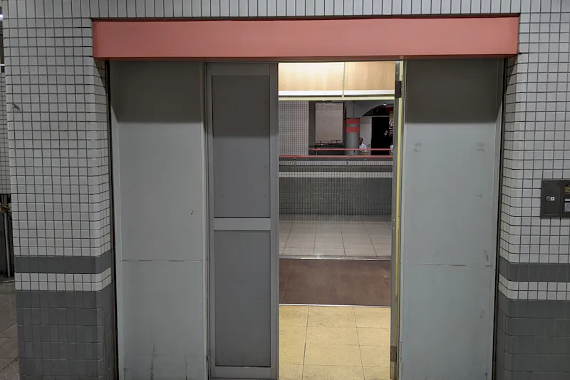 【三条駅】プロモーションイベントや食物販、物販のポップアップストアに最適な改札内・外どちらからもアクセスできるイベントスペース