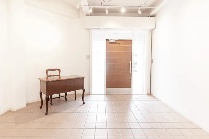 【表参道・南青山エリア 】アパレル展示会・アート展等のギャラリー用途、撮影用途に最適。 桜が美しいテラス・1F・B1・ロフトが利用可能なイベントスペース