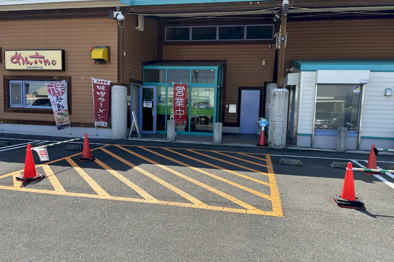 【ダイナム佐賀三日月店ゆったり館｜割引キャンペーン実施中】キッチンカー出店やプロモーションイベントに最適なアミューズメント施設のイベントスペース